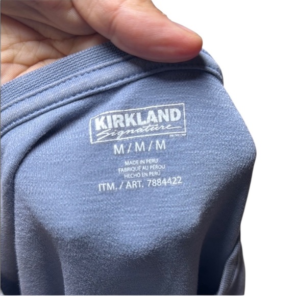 Kirkland Signature Men’s Blue Crewneck 100% Pima Cotton Tee Shirt Size Medium - Picture 5 of 6